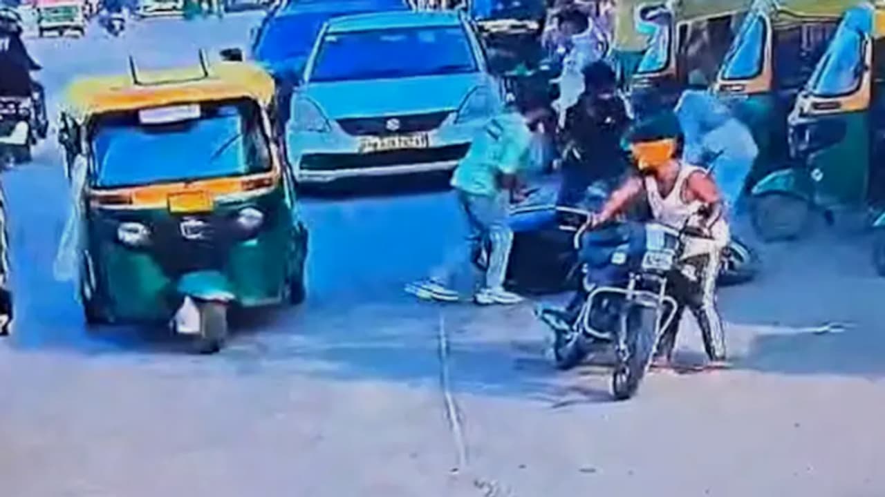 Delhi Murder Caught On CCTV: Tihar Jail Rivalry Suspected As 4 Arrested In Kalindi Kunj Killing | VIDEO