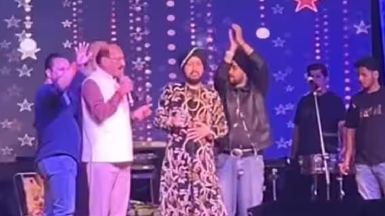‘ಲೈವ್ ಹಾಡಲು ಸಾಧ್ಯವಿಲ್ಲವೇ?’: ಗಾಯಕ ದಲೇರ್ ಮೆಹಂದಿ ಕಾರ್ಯಕ್ರಮಕ್ಕೆ ಸಚಿವರಿಂದ ತಡೆ!