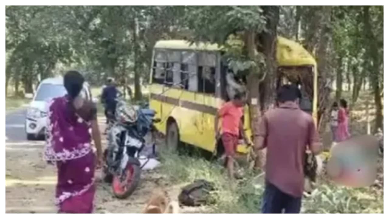 ഛത്തീസ്ഗഡിൽ ബസ് നിയന്ത്രണം വിട്ട് മരത്തിലിടിച്ച് 6 പേർ മരിച്ചു, 40 പേർക്ക് പരിക്കേറ്റു, 4 പേരുടെ നില ഗുരുതരം