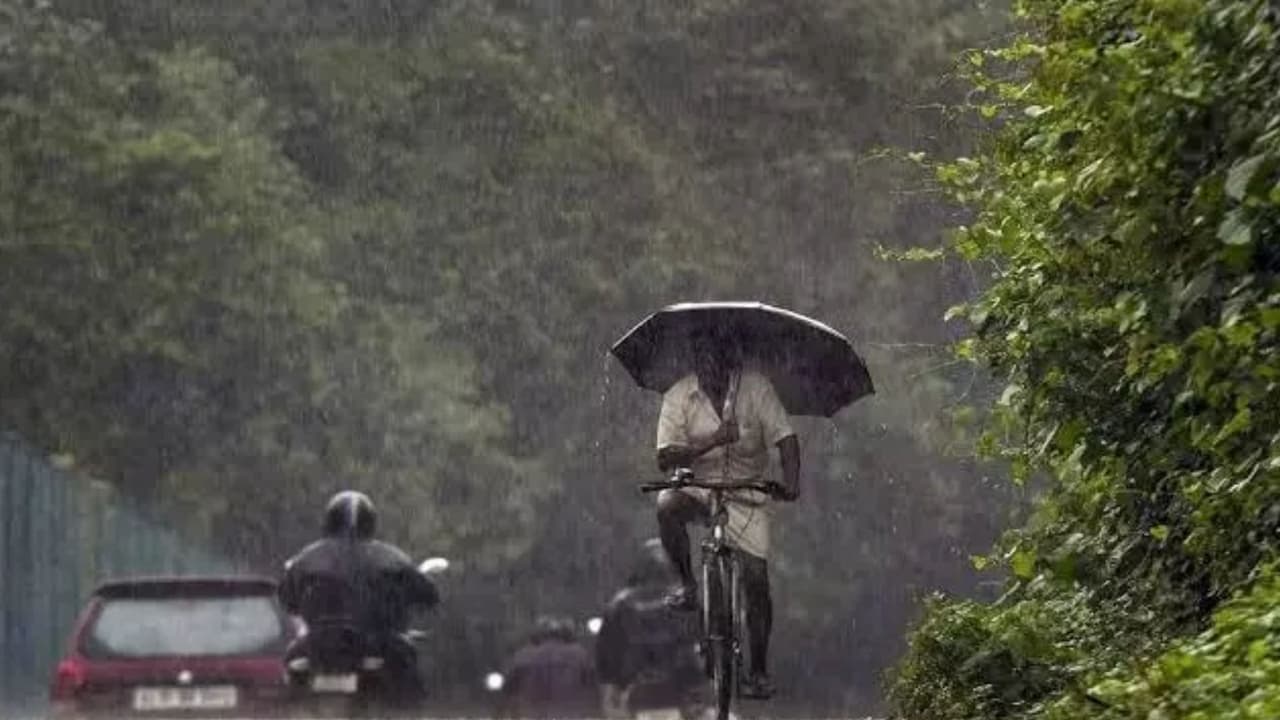 APSDMA Managing Director Prakhar Jain warned that a Bay of Bengal low-pressure system will form a cyclone by Monday, heading toward North Andhra and South Odisha coasts. Heavy to extremely heavy rains will hit Coastal Andhra from October 27-28.