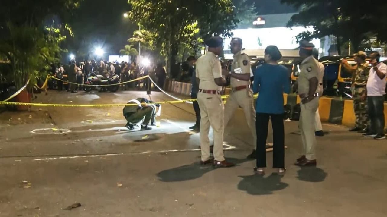 Etawah Teen Girl, Lover Arrested For Allegedly Killing Father, Hiding Body In Trunk For Four Days