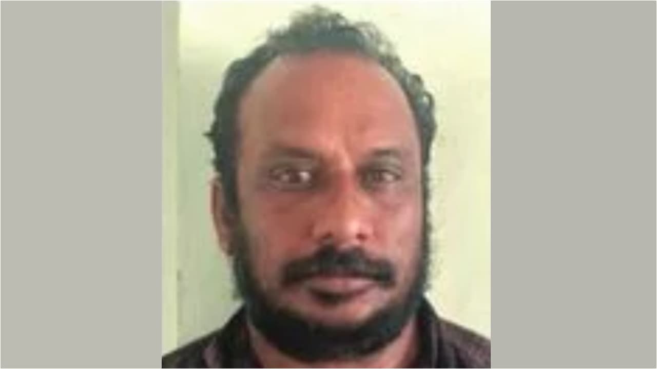 കോഴിക്കോട് റെയില്വേ സ്റ്റേഷനിലിരുന്ന് ഉറങ്ങിപ്പോയ യുവതിയുടെ ഒന്നര ലക്ഷം രൂപയുടെ ഐ ഫോണ് കവര്ന്നു; യുവാവ് പിടിയിൽ