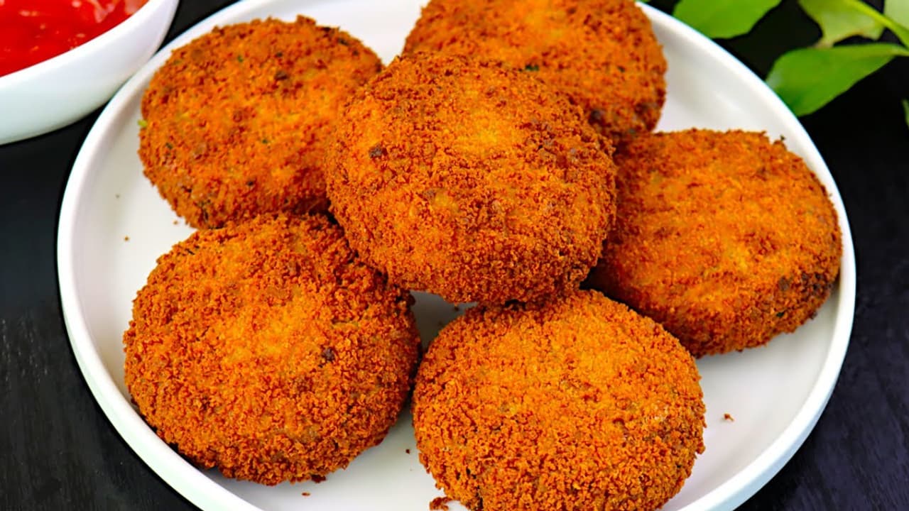 Chicken Noodles Cutlet: நூடுல்ஸில் இப்படி ஒரு ஸ்நாக்ஸா? குழந்தைகள் விரும்பி சாப்பிடும் மொறுமொறு சிக்கன் நூடுல்ஸ் கட்லெட்!