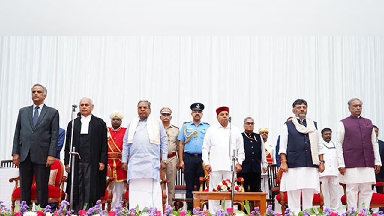 ನ್ಯಾಯಾಂಗ ವ್ಯವಸ್ಥೆಯಲ್ಲಿ ಕೃತಕ ಬುದ್ಧಿಮತ್ತೆ (ಎಐ) ತಂತ್ರಜ್ಞಾನವನ್ನು ಸೂಕ್ತ ರೀತಿಯಲ್ಲಿ, ಪರಿಣಾಕಾರಿಯಾಗಿ ಬಳಕೆ ಮಾಡಿಕೊಳ್ಳುವ ಕುರಿತು ಗಂಭೀರ ಚಿಂತನೆ | Use Of Ai In Judiciary Needs Deliberation Justice Vibhu Bakhru ನ್ಯಾಯಾಂಗ ವ್ಯವಸ್ಥೆಯಲ್ಲಿ ಕೃತಕ ಬುದ್ಧಿಮತ್ತೆ (ಎಐ) ತಂತ್ರಜ್ಞಾನವನ್ನು ಸೂಕ್ತ ರೀತಿಯಲ್ಲಿ, ಪರಿಣಾಕಾರಿಯಾಗಿ ಬಳಕೆ ಮಾಡಿಕೊಳ್ಳುವ ಕುರಿತು ಗಂಭೀರ ಚಿಂತನೆ | Use Of Ai In Judiciary Needs Deliberation Justice Vibhu Bakhru