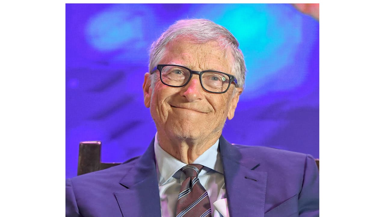 Bill Gates Makes Surprise Appearance on ‘Kyunki Saas Bhi Kabhi Bahu Thi 2’ with Smriti Irani