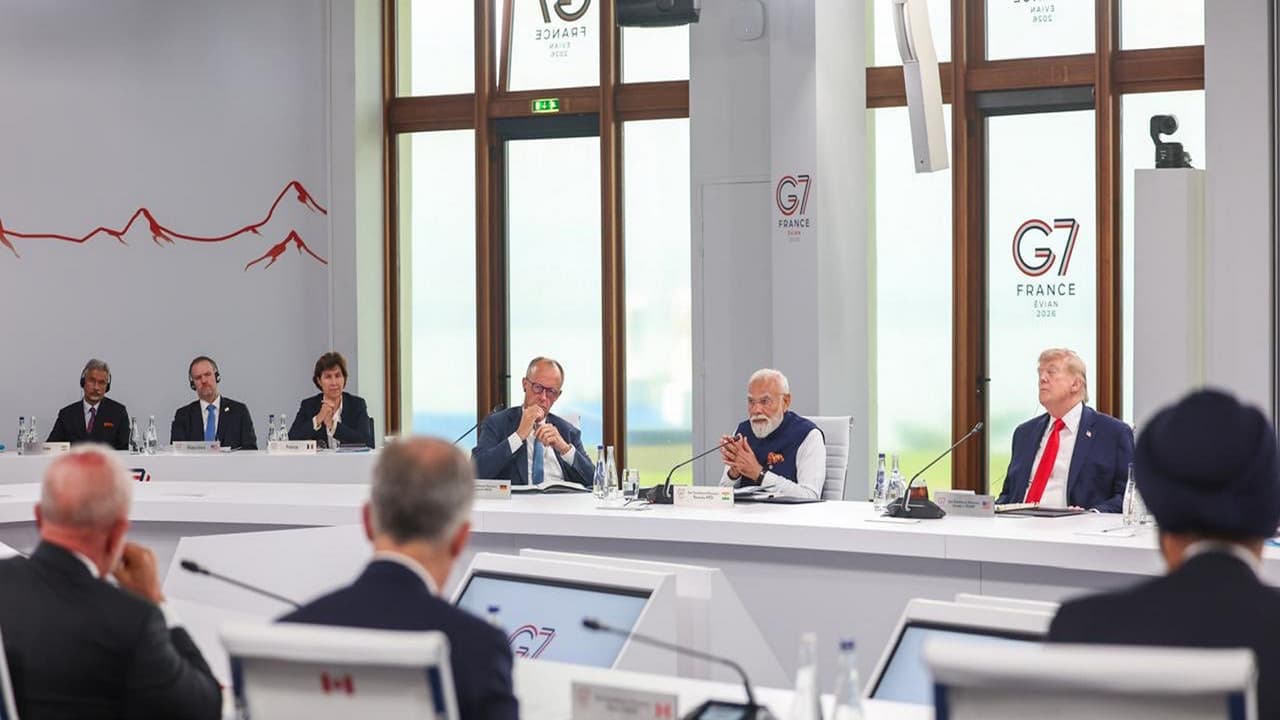 G7 Summit: আন্তর্জাতিক সম্পর্কে 'ভরসা'ই আসল, জি৭ মঞ্চে দাঁড়িয়ে বার্তা দিলেন মোদী