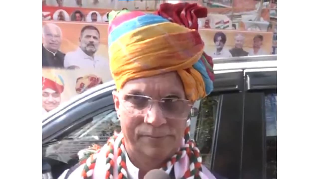 Rahul Gandhi has cure for govt's 'disease of lying' on trade: Khera