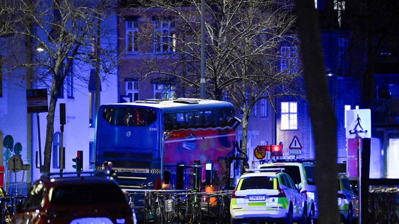 Stockholm: 3 Dead in Bus Crash; Driver's Manslaughter Charge Dropped