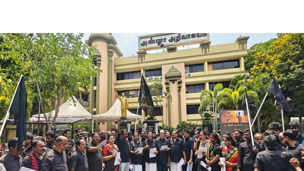 DMK protests Centre's delimitation bill, burns copies in Chennai