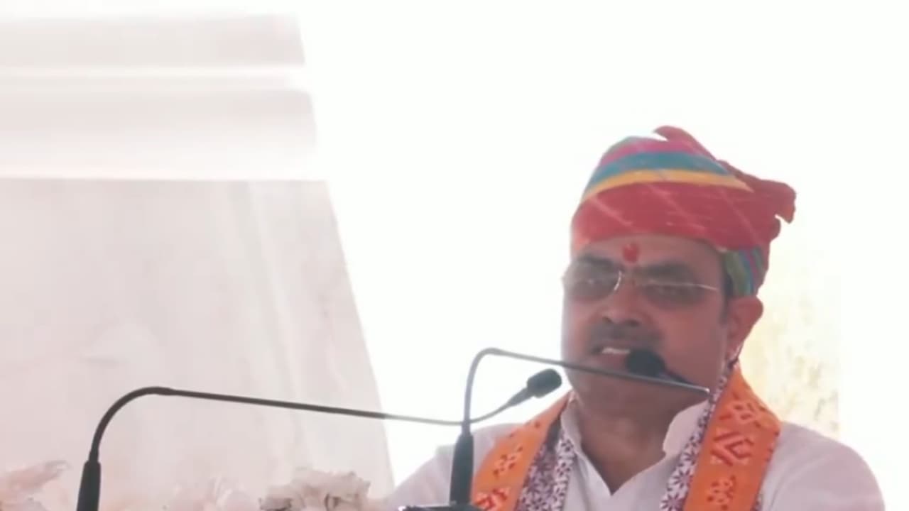 Rajasthan CM offers prayers in Pratapgarh, praises tribal culture