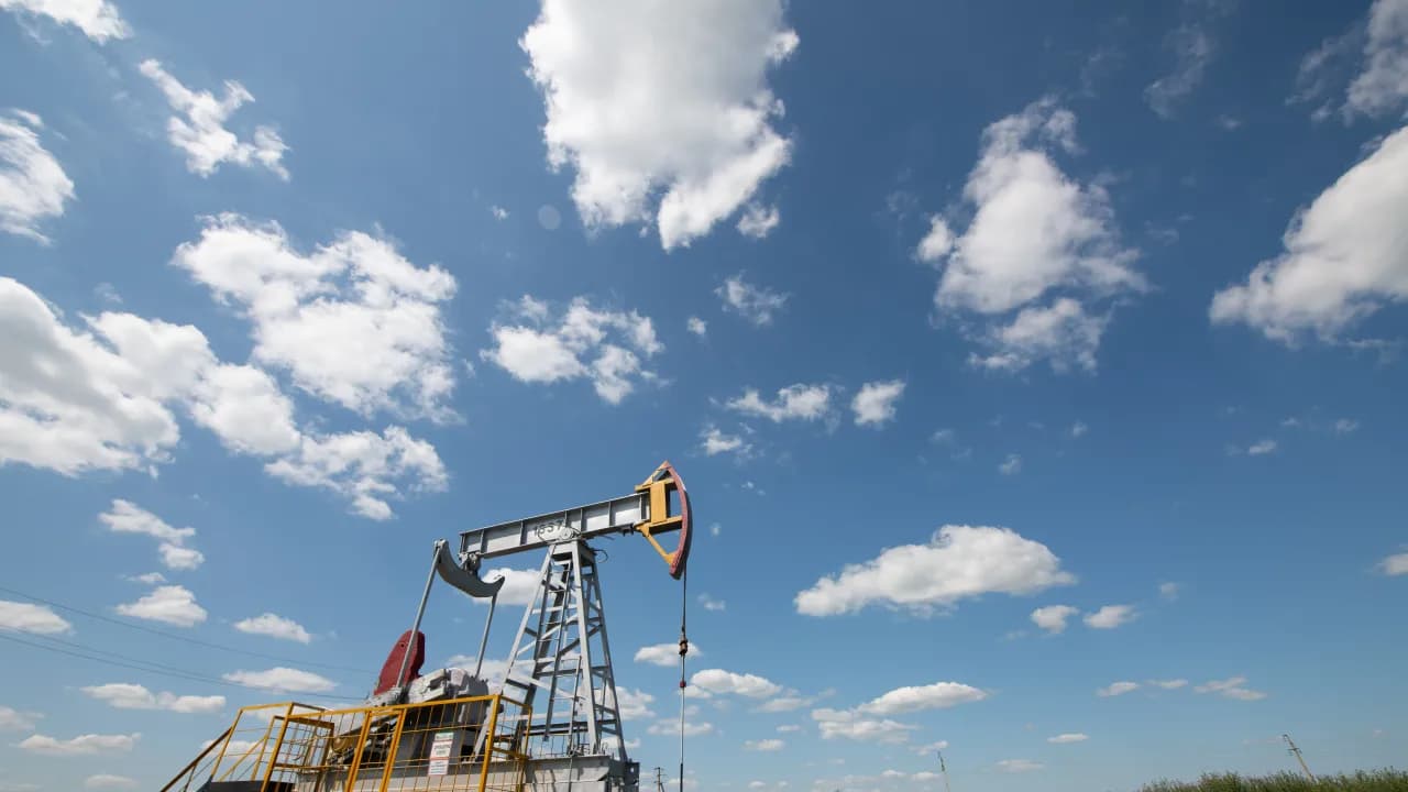 Oil Prices Dip As OPEC+ Set To Boost September Output Amid U.S. Economic Jitters