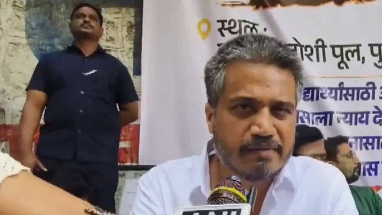 एमपीएससी आंदोलनाला रोहित पवार, आव्हाड आणि जरांगे पाटलांचा पाठिंबा