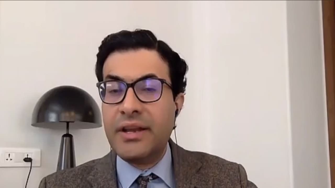 Expert skeptical of Iran-US talks, slams Pakistan's mediator role