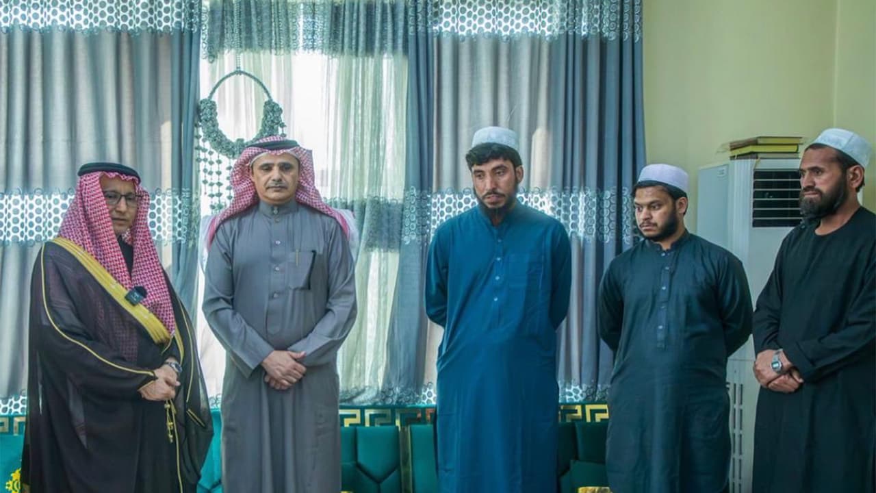 Afghanistan releases 3 Pakistani soldiers as Ramadan goodwill gesture