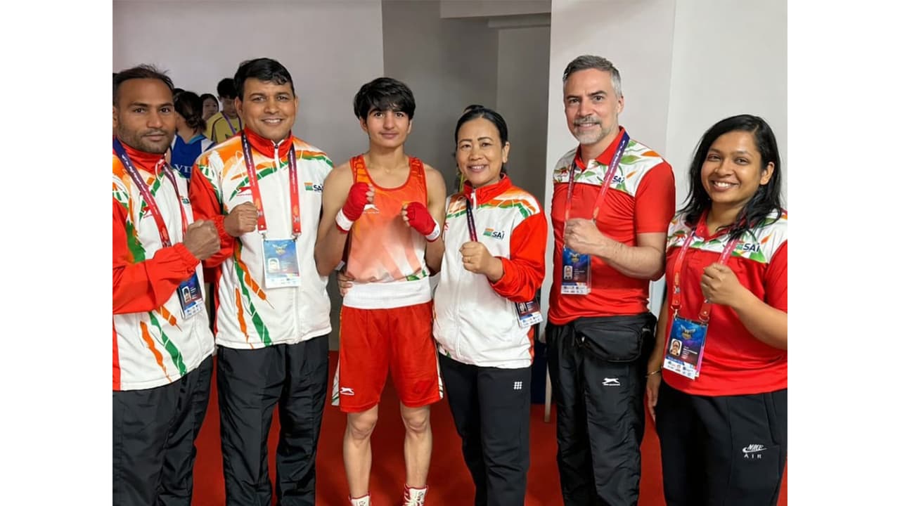 Asian Boxing C'ships: Meenakshi, Jaismine ensure medals for all women