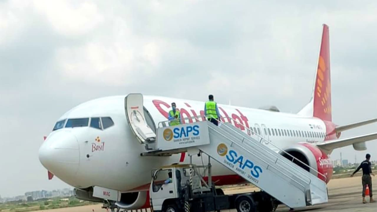 SpiceJet operations unaffected after Bangladesh airspace ban over dues
