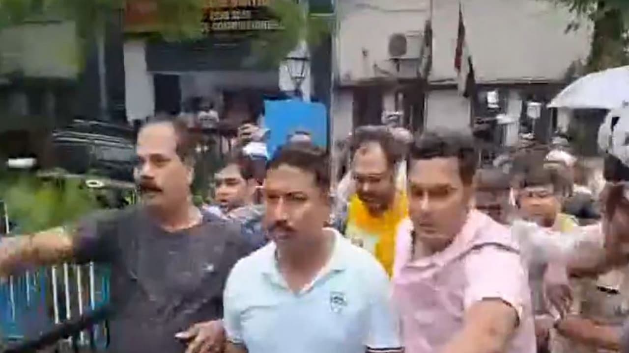 Ex-TMC MLA's son arrested; protesters throw eggs, shout 'Chor-Chor'