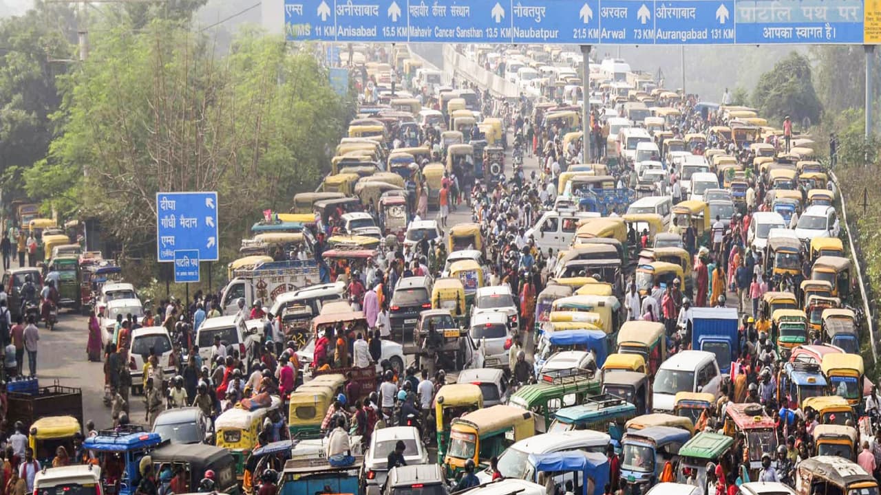 Urea Shortage: ಹಾರ್ಮುಜ್ ಬಂದ್ ಎಫೆಕ್ಟ್! ಭಾರತದ ಲಾರಿ, ಬಸ್ಗಳು ರಸ್ತೆಯಲ್ಲೇ ನಿಲ್ಲುವ ಆತಂಕ? | Hormuz Strait Crisis Could Halt Indias Diesel Vehicles Due To Urea Shortage Urea Shortage: ಹಾರ್ಮುಜ್ ಬಂದ್ ಎಫೆಕ್ಟ್! ಭಾರತದ ಲಾರಿ, ಬಸ್ಗಳು ರಸ್ತೆಯಲ್ಲೇ ನಿಲ್ಲುವ ಆತಂಕ? | Hormuz Strait Crisis Could Halt Indias Diesel Vehicles Due To Urea Shortage