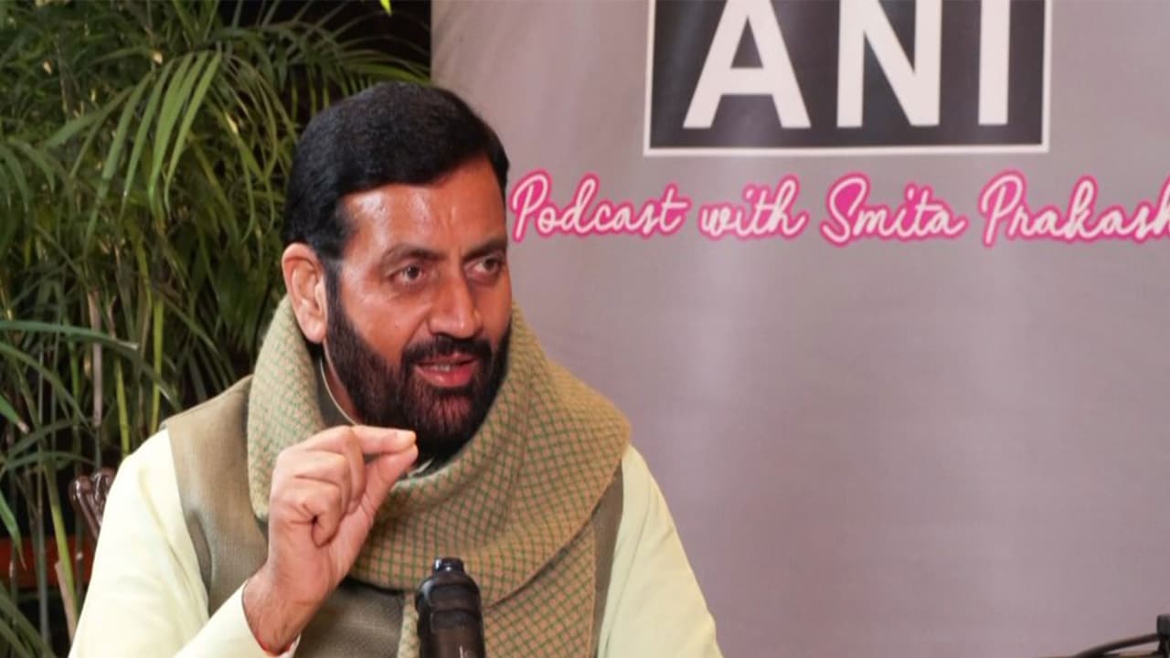 Saini blames Congress, AAP for provoking farmers amid trade deal row