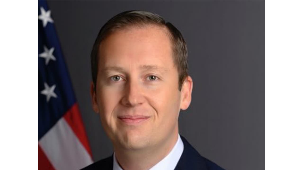 US Envoy Sergio Gor to Visit Kyrgyzstan, Uzbekistan for B5+1 Forum