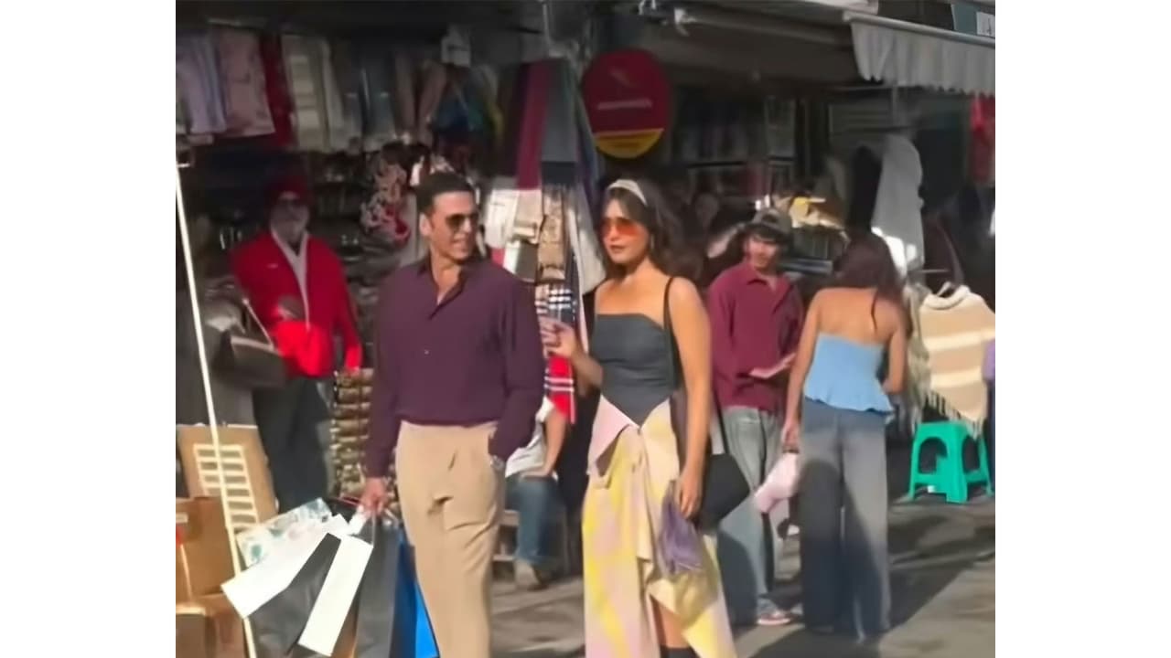 Akshay Kumar, Raashii Khanna spotted shooting a song in Uttarakhand
