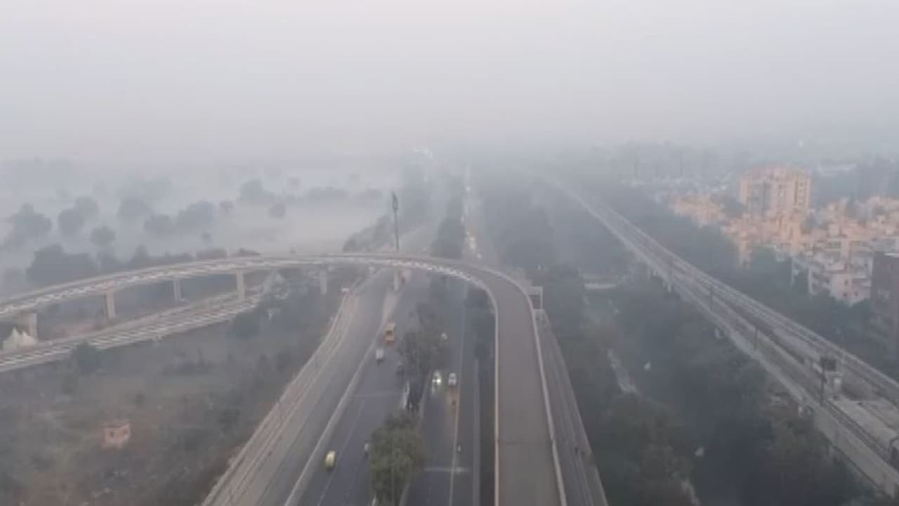 Delhi's air quality remains 'very poor' despite marginal improvement