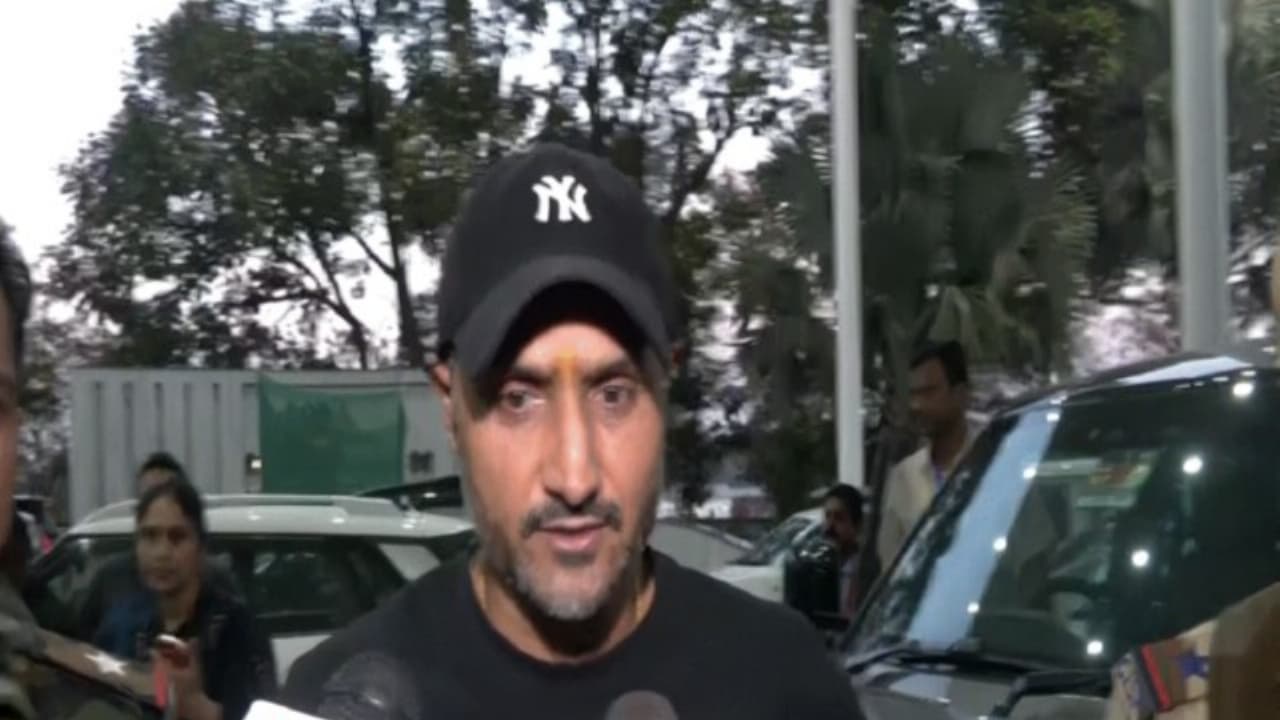 Harbhajan warns India of Pakistan's Usman Tariq ahead of T20 WC clash