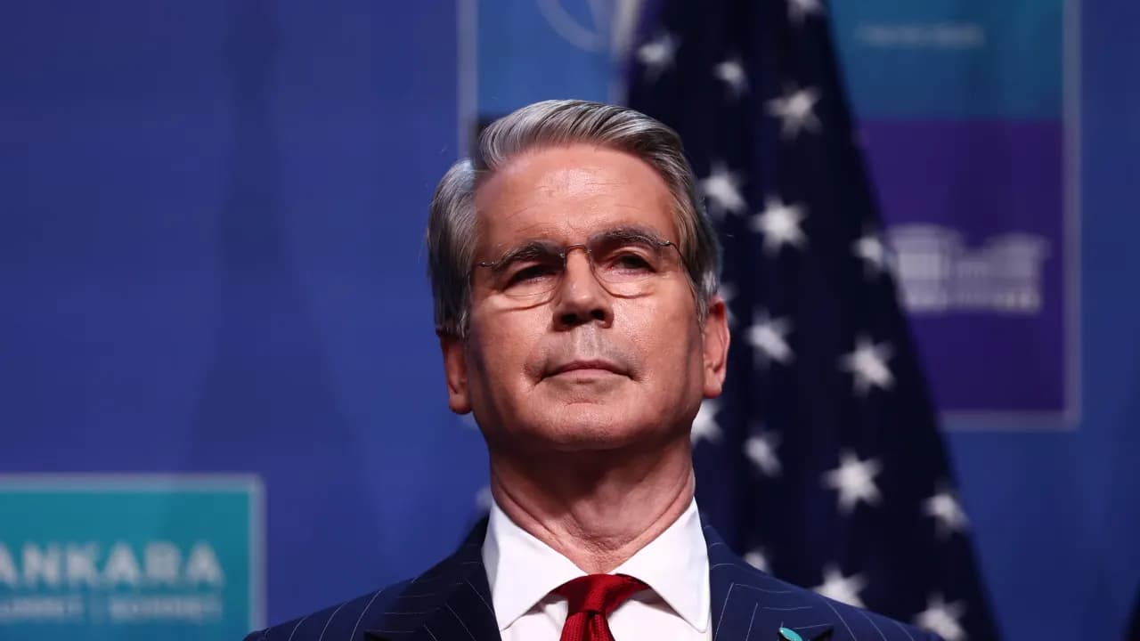 Bessent Supports Trump's $5,000 Payouts To American Adults As US Debt Load Concerns Mount Ahead Of Mid-Term Elections