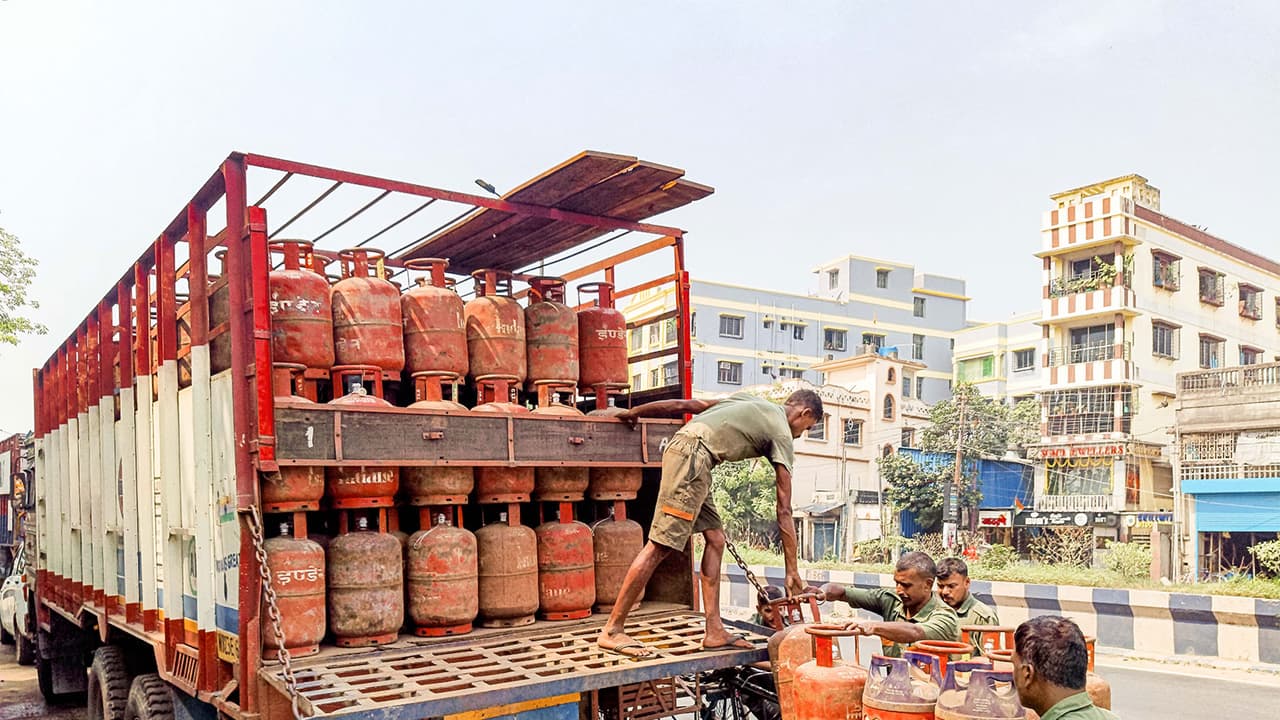 Over 51.8 lakh LPG cylinders delivered amid West Asia tensions: Govt