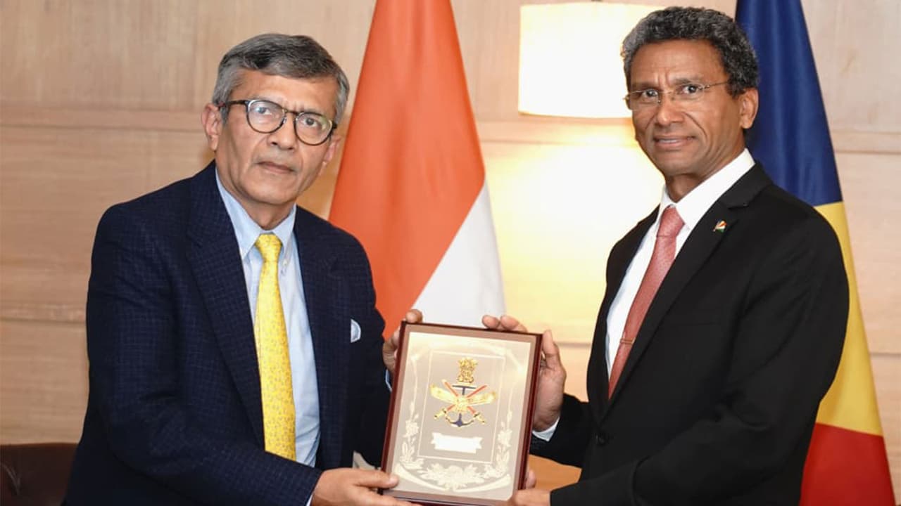 India, Seychelles Vow to Bolster Defence and Security Cooperation