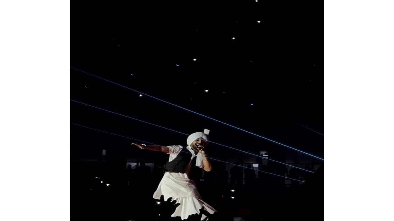 Diljit Dosanjh Addresses Satluj Film Controversy at Delhi Aura Tour