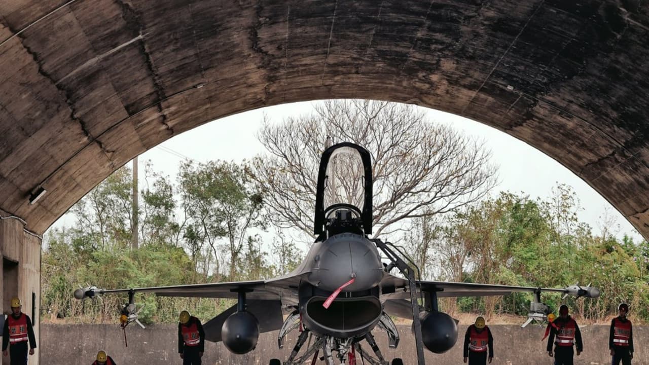 Chinese military aircraft, naval vessels detected operating near Taiwan