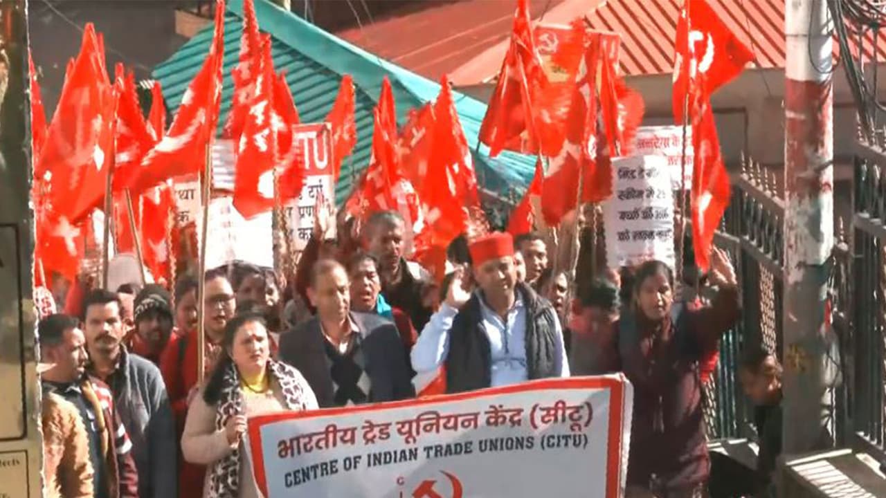 Shimla: Workers, farmers protest against new Labour Codes, corporatism