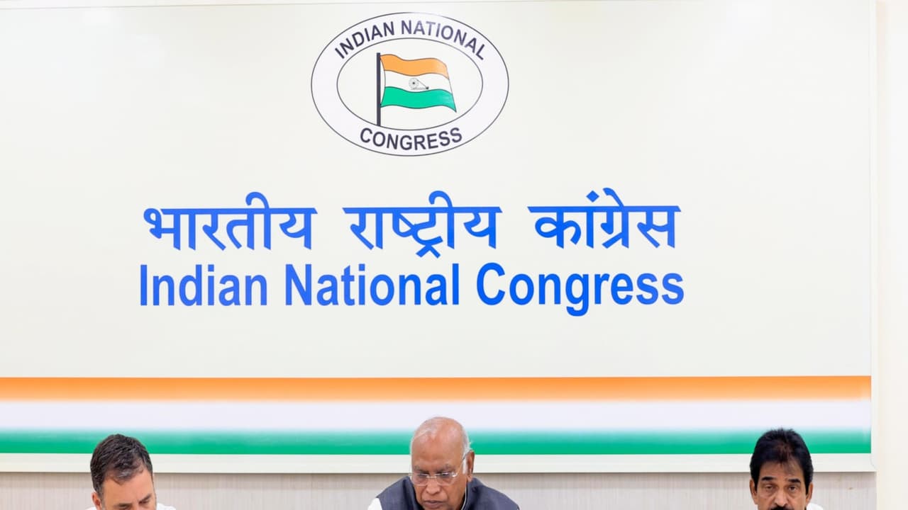Congress to strategise on Nari Shakti Adhiniyam, delimitation bill