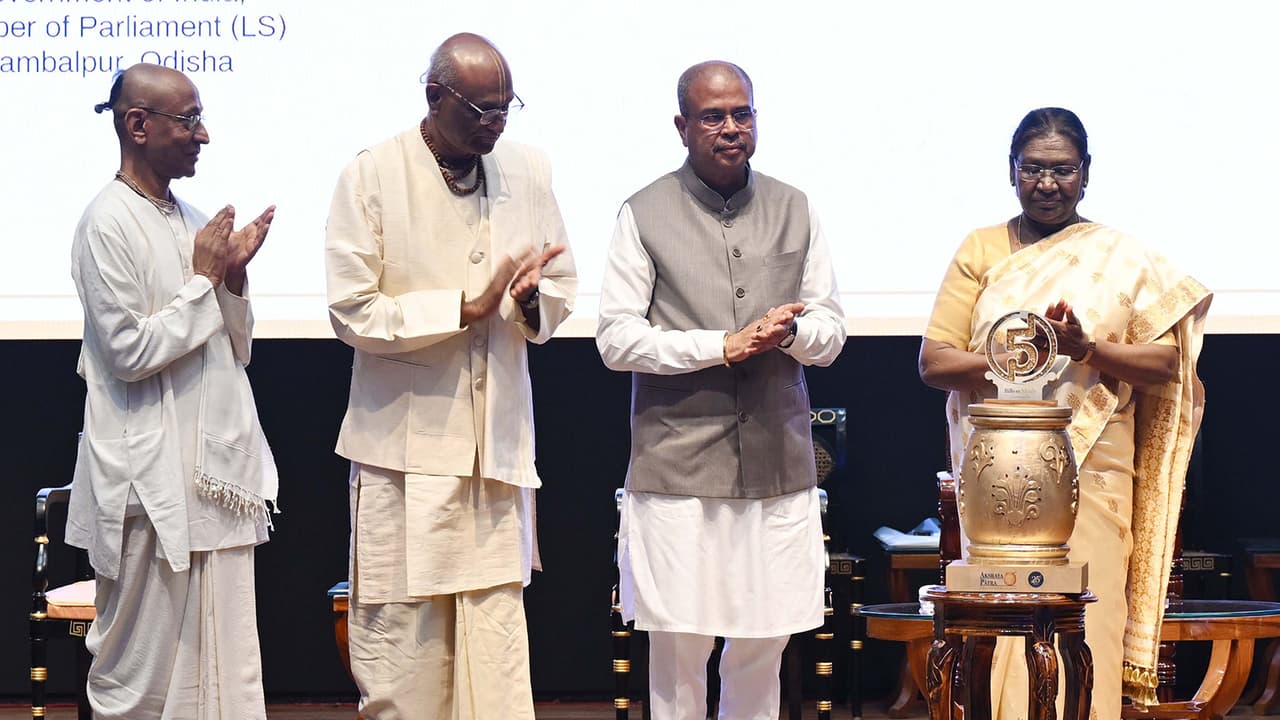 President Murmu lauds Akshaya Patra for serving 5 billion meals