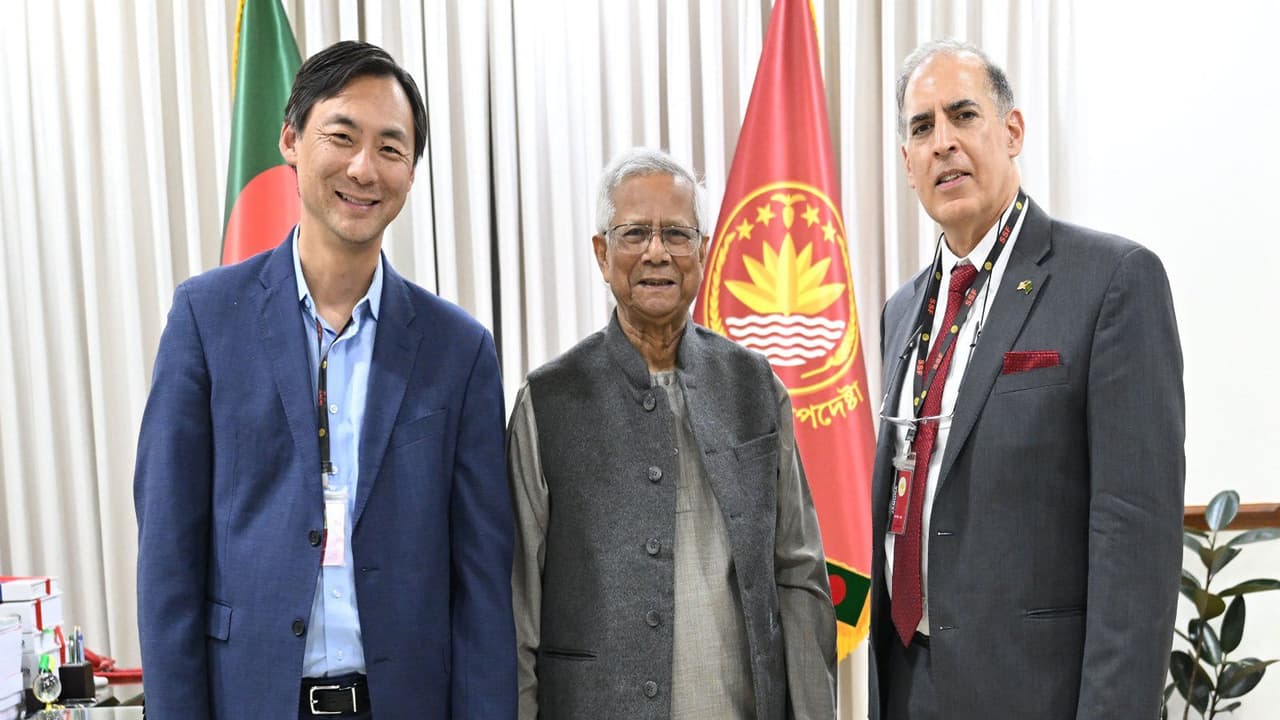 Bangladesh polls on Feb 12, Yunus assures former US diplomats
