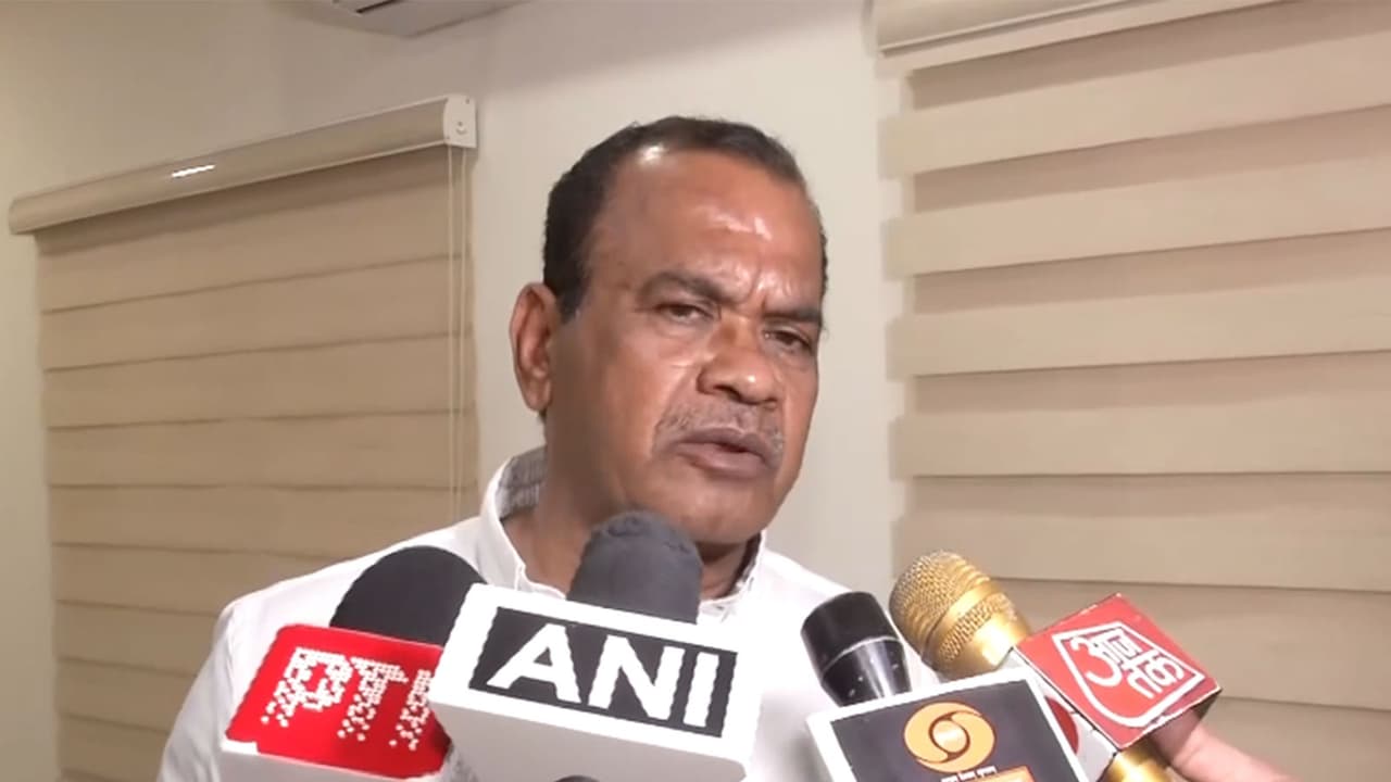 Nalgonda civic polls: Minister Reddy urges historic verdict for Congress