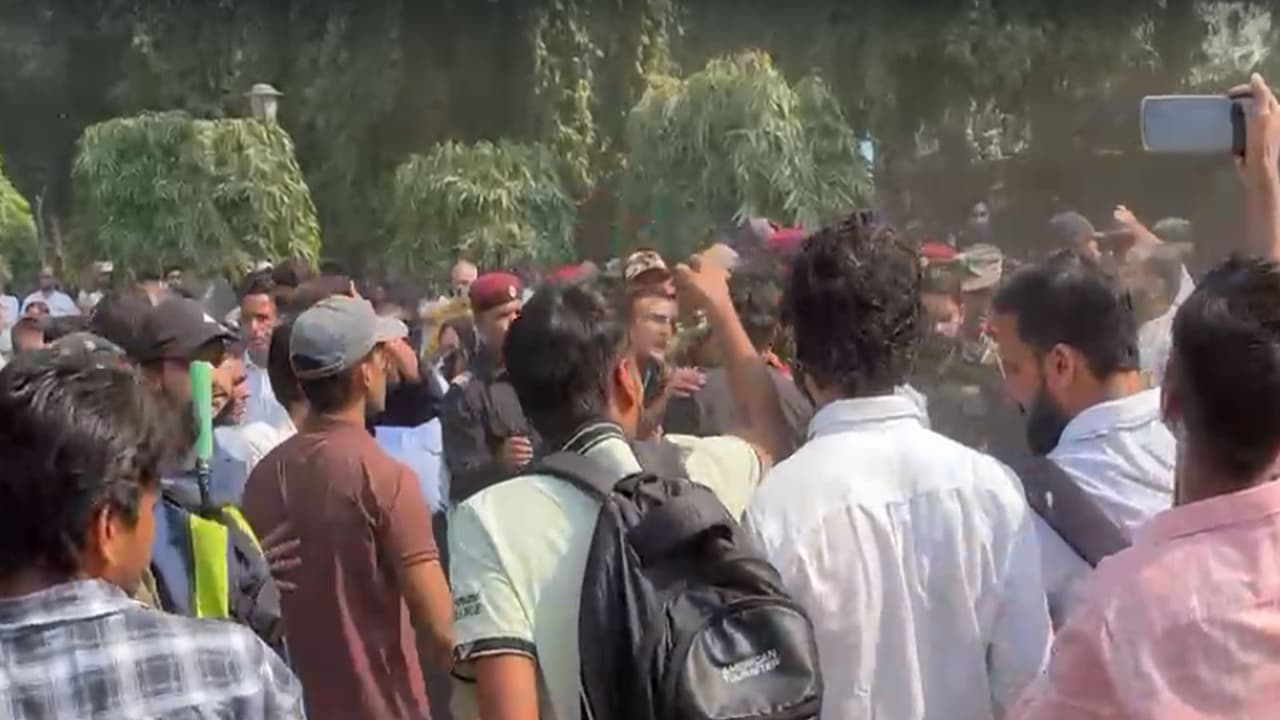 Milaliaf Jamia Millia Islamia Moves Classes Online Following Student Protests ...