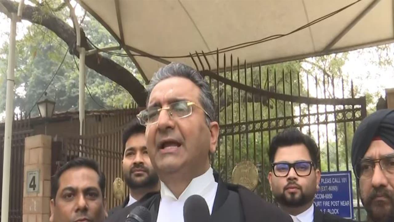 HC directs Cong, AAP to remove posts on Gautam: 'Reply to dirty politics'