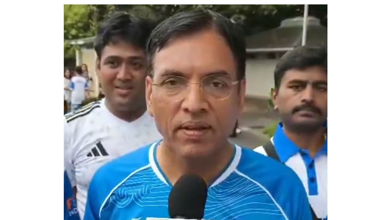 Mandaviya joins Indian diaspora in Japan to cheer for Asian Games team
