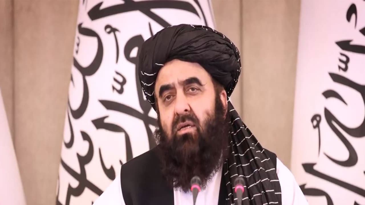 Afghanistan vows to defend territory after Pakistan's deadly Kabul raid