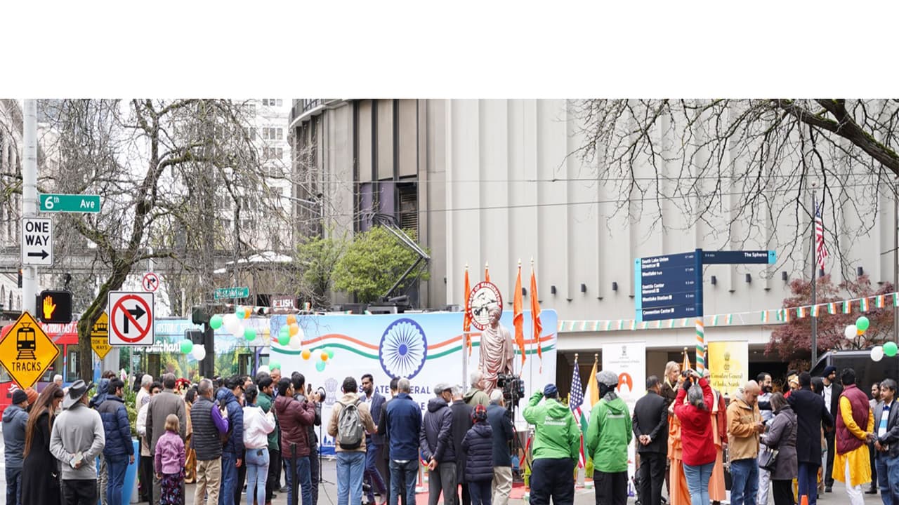Swami Vivekananda's statue unveiled in Seattle, humanity message hailed