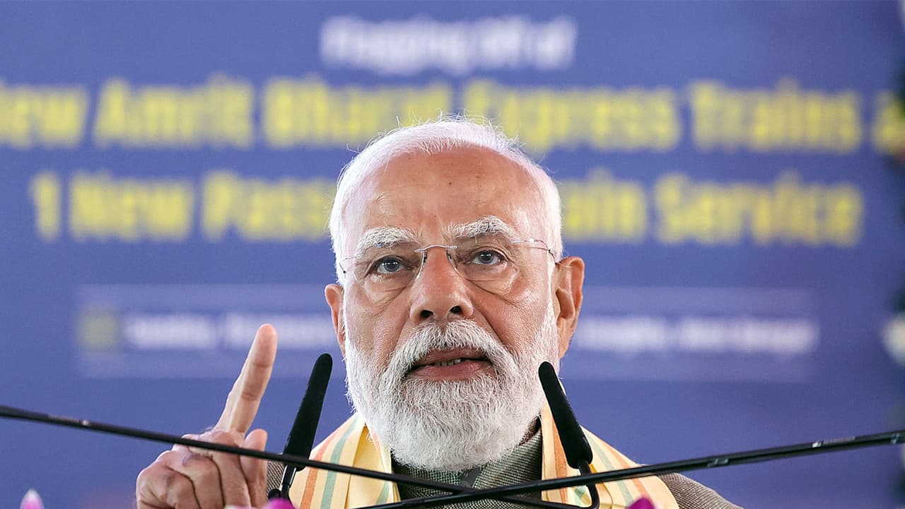 PM Modi slams Mamata, says Bengal ready for 'change' from 'Jungle Raj' |  Asianet Newsable