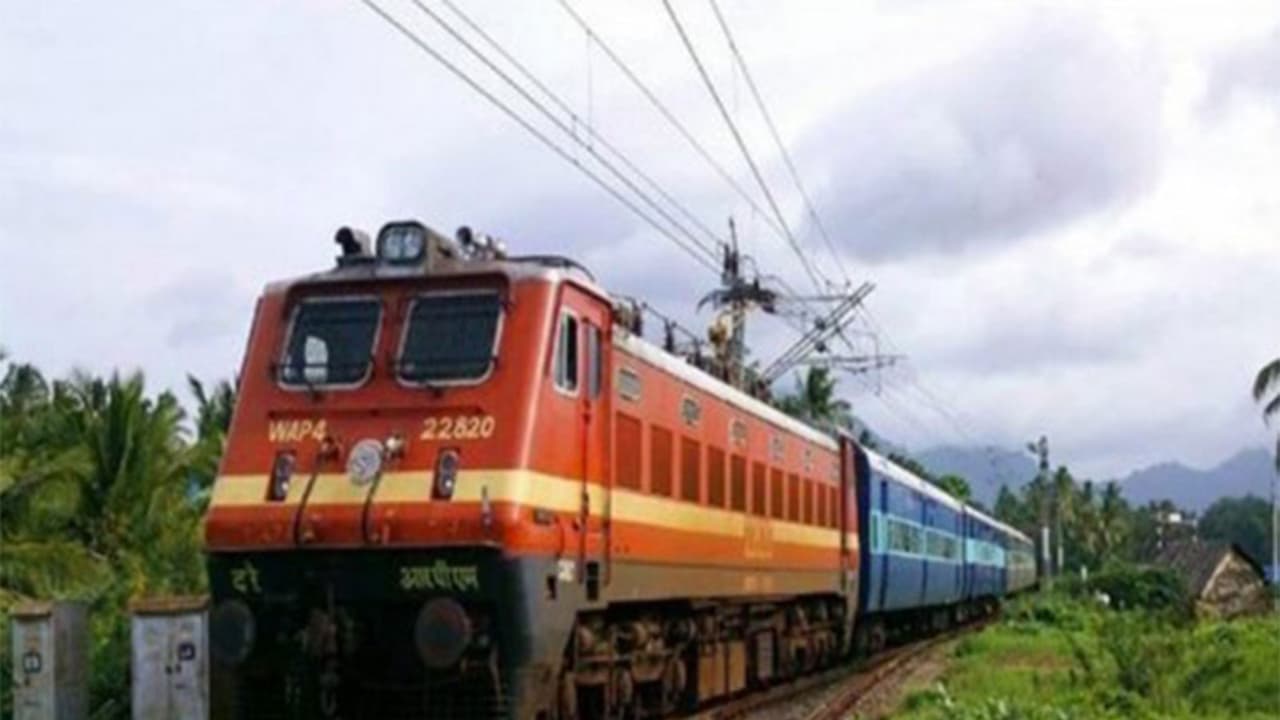 Indian Railways nears full electrification, boosts energy independence