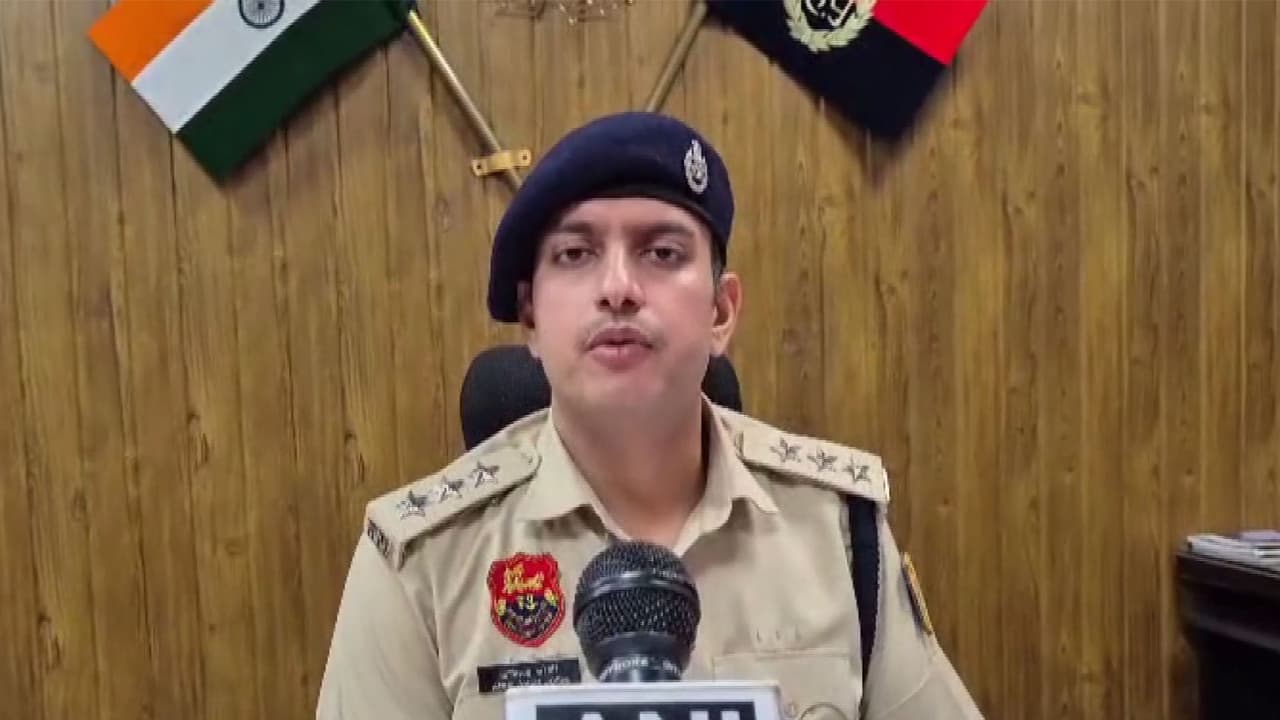 Retired IAF Group Captain attacked in Gurugram parking lot, FIR filed