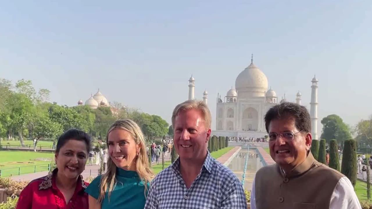 India, New Zealand ministers visit Taj Mahal before signing historic FTA