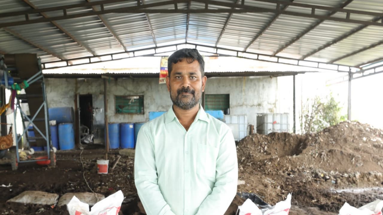 Gujarat: Farmer leads charge to replace chemical fertilisers with Ghanjeevamrut