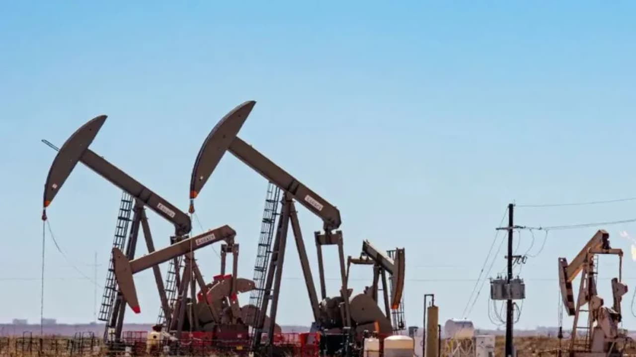 Civitas Resources Looking At Potential Merger With Permian Basin Peer SM Energy: Report