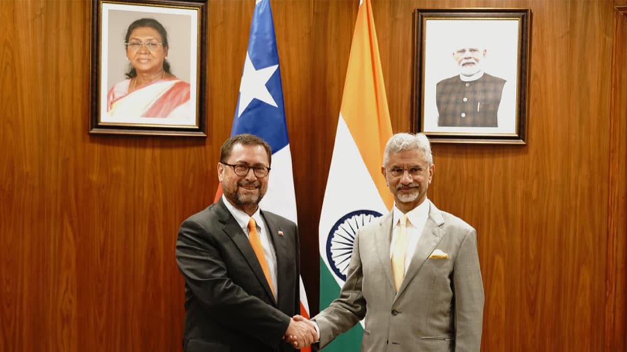 Jaishankar, Chilean FM discuss strengthening bilateral cooperation
