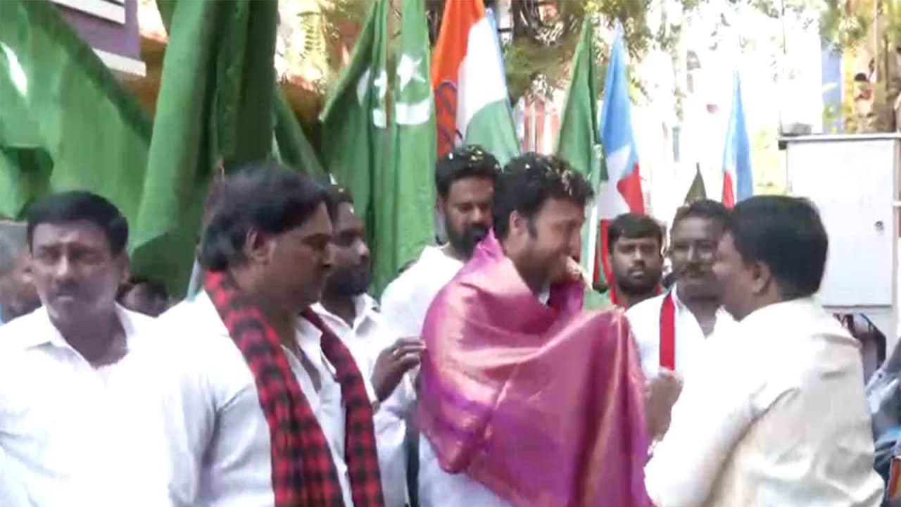 DMK's Karthik Mohan campaigns in Villivakkam, faces TVK, AIADMK